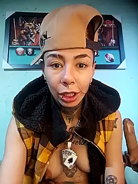 Snapshot of real_fenix chatting on September 27, 2025, 4:12 pm real fenix online show from September 27, 2025, 4:12 pm