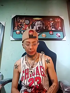 Snapshot of real_fenix chatting on September 28, 2025, 3:28 pm real fenix online show from September 28, 2025, 3:28 pm