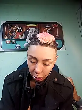 Snapshot of real_fenix chatting on October 9, 2025, 1:58 am real fenix online show from October 9, 2025, 1:58 am