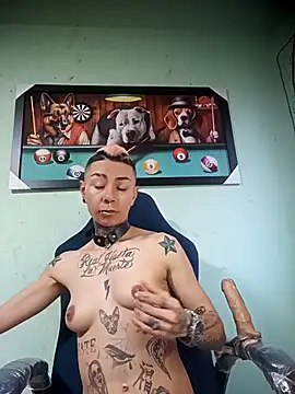 Snapshot of real_fenix chatting on October 10, 2025, 1:32 pm real fenix online show from October 10, 2025, 1:32 pm