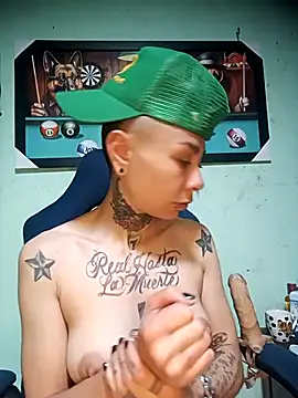 Snapshot of real_fenix chatting on October 25, 2025, 2:08 am real fenix online show from October 25, 2025, 2:08 am