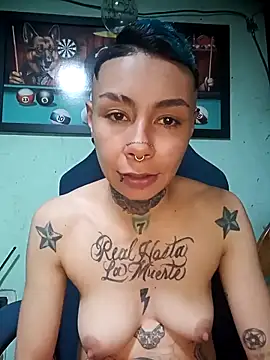 Snapshot of real_fenix chatting on November 13, 2025, 7:13 pm real fenix online show from November 13, 2025, 7:13 pm