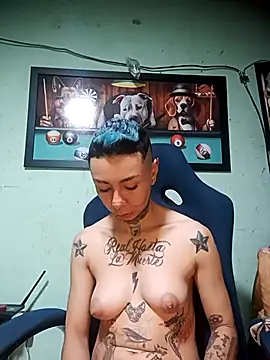 Snapshot of real_fenix chatting on November 16, 2025, 12:22 pm real fenix online show from November 16, 2025, 12:22 pm