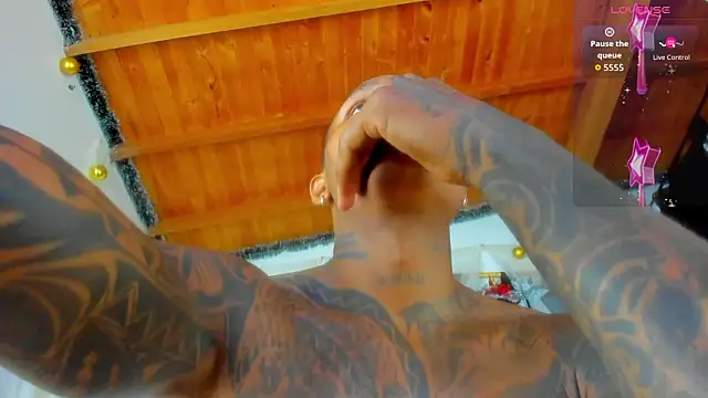 esteveen ortegas  online show from February 1, 2026, 1:37 am