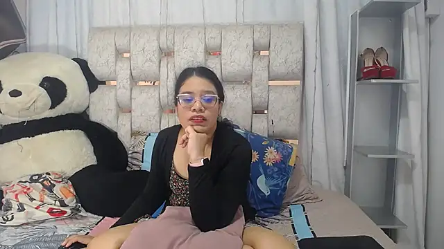 KEYRA-MILLER- online show from February 26, 2026, 1:59 am