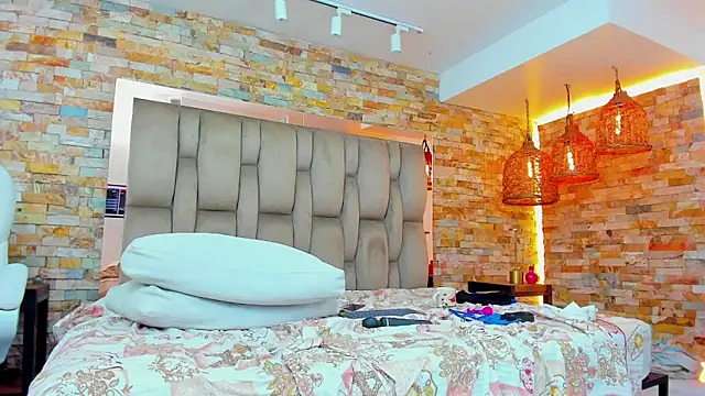 Snapshot of karla_dunn chatting on February 13, 2025, 3:07 am karla dunn online show from February 13, 2025, 3:07 am