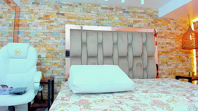 Snapshot of karla_dunn chatting on March 4, 2025, 7:54 pm karla dunn online show from March 4, 2025, 7:54 pm