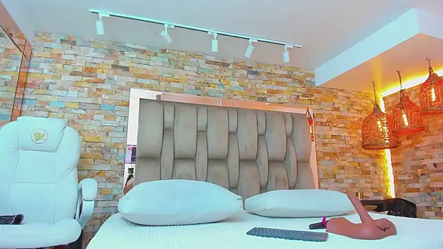 Snapshot of karla_dunn chatting on September 19, 2025, 8:31 pm karla dunn online show from September 19, 2025, 8:31 pm