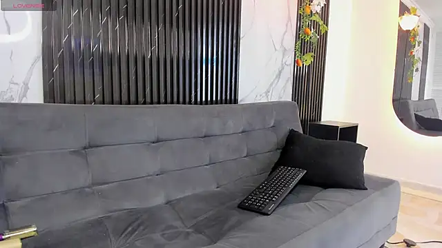 BRYXXXON1 online show from January 24, 2025, 2:08 pm