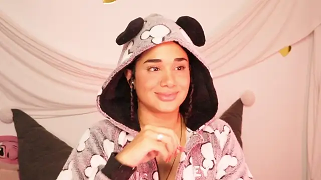 Mysensualbrunette1 online show from March 7, 2025, 7:08 am