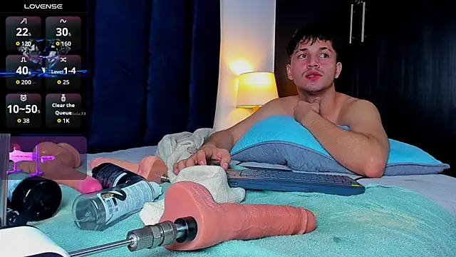 Issac james  online show from October 12, 2025, 9:03 pm