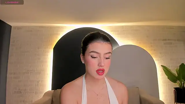 Snapshot of PaulinaSantos_ chatting on November 9, 2025, 5:33 pm PaulinaSantos online show from November 9, 2025, 5:33 pm