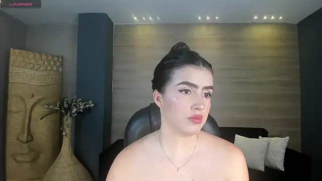 PaulinaSantos  online show from June 25, 2026, 6:56 pm