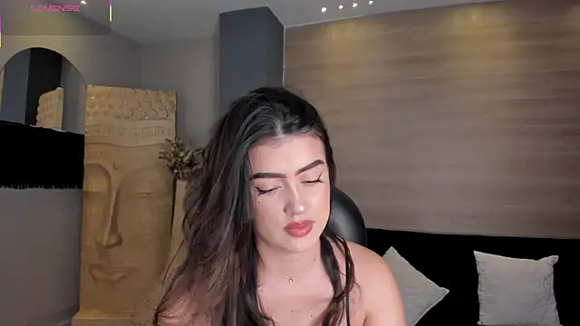 PaulinaSantos  online show from July 27, 2026, 7:43 pm