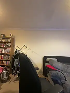 LondonTeffy online show from January 16, 2025, 10:34 pm