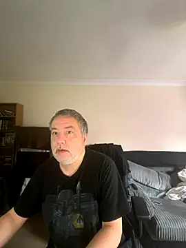 LondonTeffy online show from October 10, 2025, 10:03 am