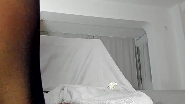 Snapshot of Fancy_Jenn chatting on December 11, 2024, 1:05 am Fancy Jenn online show from December 11, 2024, 1:05 am