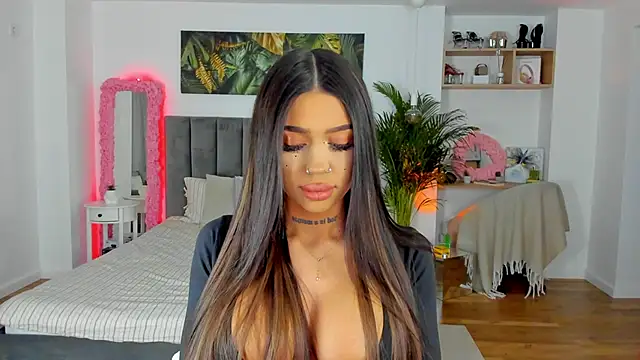 Snapshot of Fancy_Jenn chatting on January 25, 2025, 6:35 pm Fancy Jenn online show from January 25, 2025, 6:35 pm