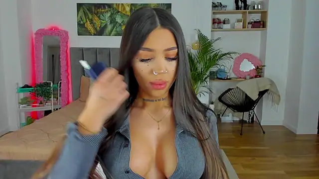 Snapshot of Fancy_Jenn chatting on March 11, 2025, 6:41 pm Fancy Jenn online show from March 11, 2025, 6:41 pm