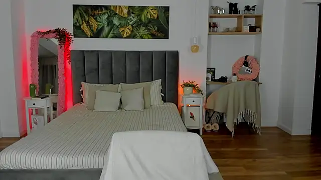 Snapshot of Fancy_Jenn chatting on November 21, 2025, 8:18 pm Fancy Jenn online show from November 21, 2025, 8:18 pm