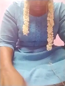 Tamilpriya46 online show from March 2, 2025, 5:25 pm