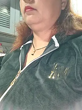 Dianaa9 online show from December 18, 2025, 8:42 am