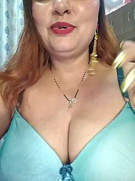 Snapshot of Dianaa9 chatting on April 29, 2026, 5:17 pm Dianaa9 online show from April 29, 2026, 5:17 pm