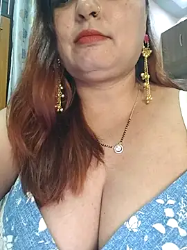 Snapshot of Dianaa9 chatting on May 5, 2026, 6:38 pm Dianaa9 online show from May 5, 2026, 6:38 pm