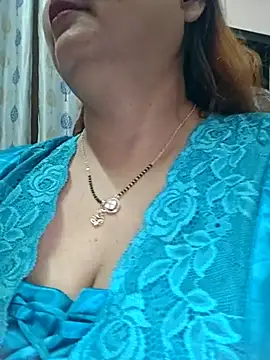 Snapshot of Dianaa9 chatting on May 7, 2026, 3:06 pm Dianaa9 online show from May 7, 2026, 3:06 pm