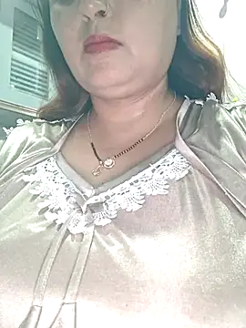 Snapshot of Dianaa9 chatting on May 20, 2026, 8:09 am Dianaa9 online show from May 20, 2026, 8:09 am