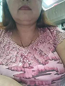 Snapshot of Dianaa9 chatting on June 1, 2026, 6:26 am Dianaa9 online show from June 1, 2026, 6:26 am
