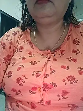 Snapshot of Dianaa9 chatting on June 7, 2026, 6:50 am Dianaa9 online show from June 7, 2026, 6:50 am