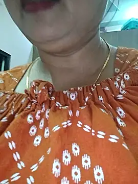 Snapshot of Dianaa9 chatting on June 17, 2026, 8:50 am Dianaa9 online show from June 17, 2026, 8:50 am