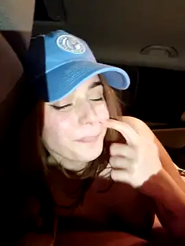 Snapshot of SophieCharm chatting on December 15, 2024, 4:37 pm SophieCharm online show from December 15, 2024, 4:37 pm