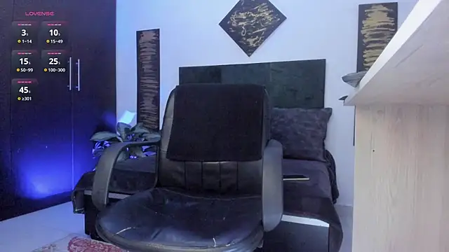 Snapshot of Alex_sc_ chatting on January 6, 2025, 8:57 am Alex sc online show from January 6, 2025, 8:57 am