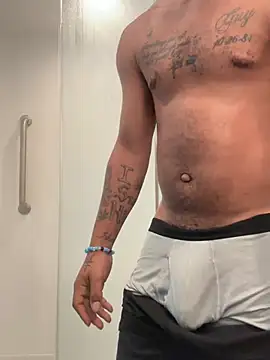 Snapshot of curvedicbandit6_2 chatting on January 22, 2025, 10:29 am curvedicbandit6 2 online show from January 22, 2025, 10:29 am