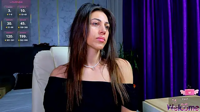 Snapshot of -KASANDRA- chatting on November 12, 2025, 3:45 pm -KASANDRA- online show from November 12, 2025, 3:45 pm