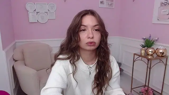 LucySkilar online show from October 9, 2025, 4:32 am