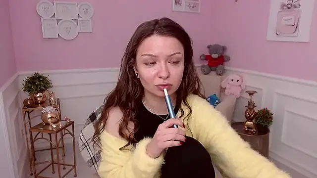 LucySkilar online show from March 6, 2026, 5:26 am