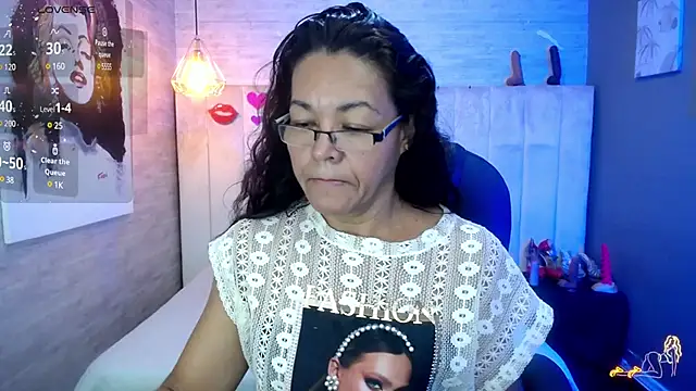 Snapshot of MaturePure chatting on February 13, 2025, 9:38 pm MaturePure online show from February 13, 2025, 9:38 pm