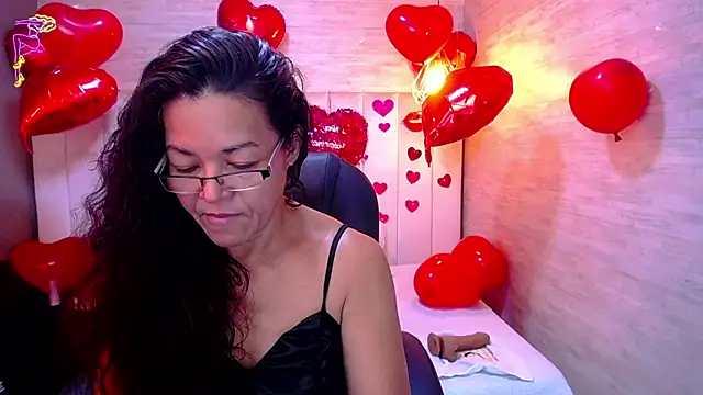 Snapshot of MaturePure chatting on February 16, 2025, 9:16 pm MaturePure online show from February 16, 2025, 9:16 pm