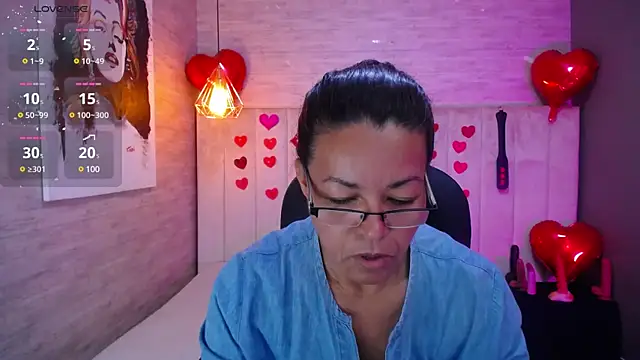 Snapshot of MaturePure chatting on February 28, 2025, 6:41 pm MaturePure online show from February 28, 2025, 6:41 pm