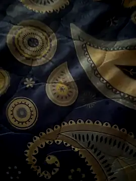 mfloressd14 online show from September 14, 2025, 5:01 pm