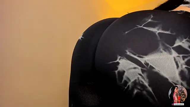 leslie k online show from February 7, 2025, 3:23 am