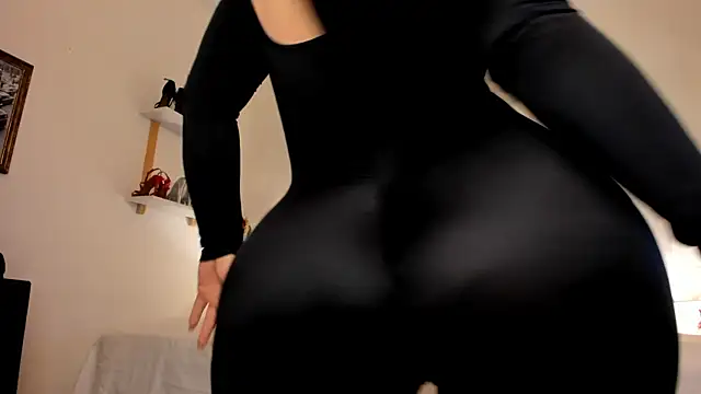 leslie k online show from March 10, 2025, 12:07 am