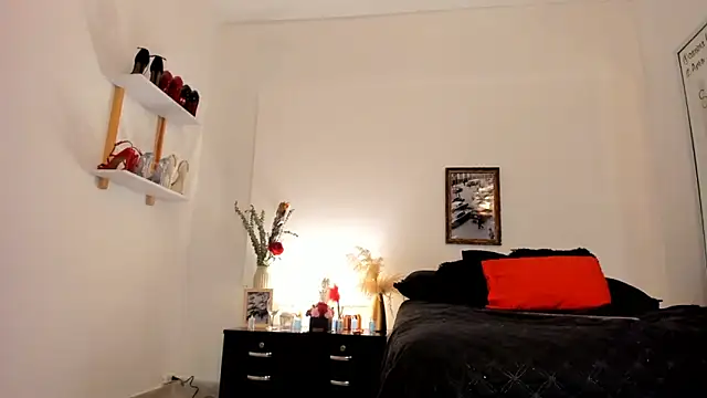 leslie k online show from March 15, 2025, 11:19 am