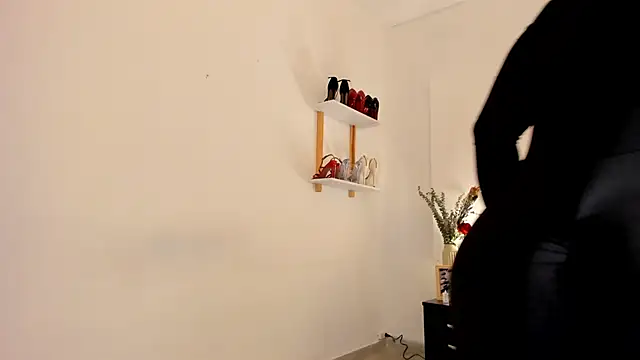 leslie k online show from March 19, 2025, 2:59 am