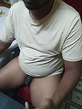 Snapshot of Brown_Munda047 chatting on July 24, 2026, 11:47 pm Brown Munda047 online show from July 24, 2026, 11:47 pm