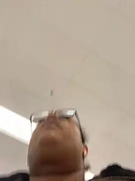 ebonyred online show from March 6, 2025, 7:21 pm