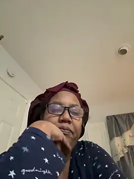 Snapshot of ebonyred chatting on February 3, 2026, 1:59 am ebonyred online show from February 3, 2026, 1:59 am